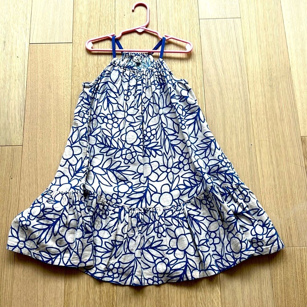 Stem size 4 dress